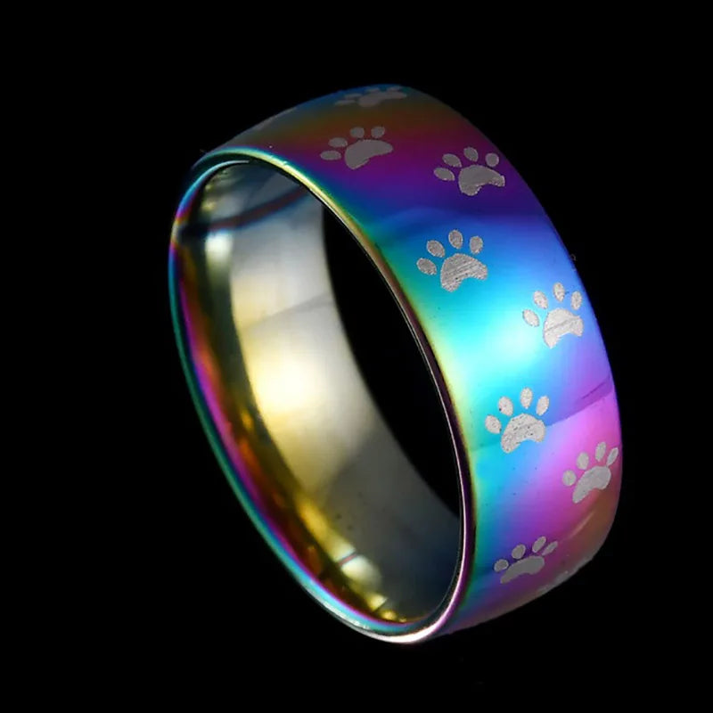 Bague artisanale en acier inoxydable avec empreinte de patte arc-en-ciel