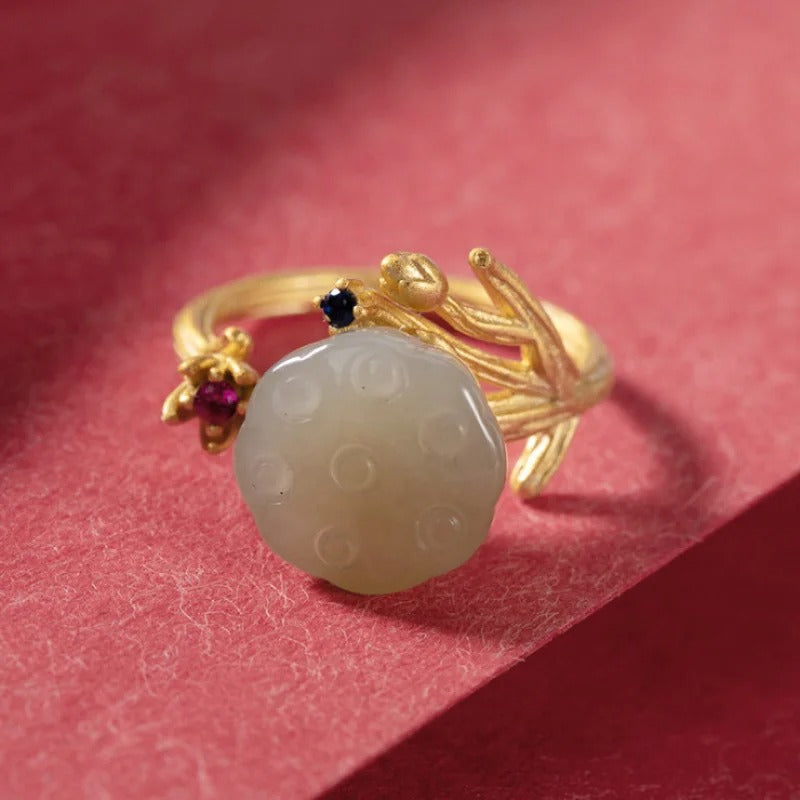 Bague ajustable vintage en or sculpté avec pierre verte et motif floral - Lydieannejewelry