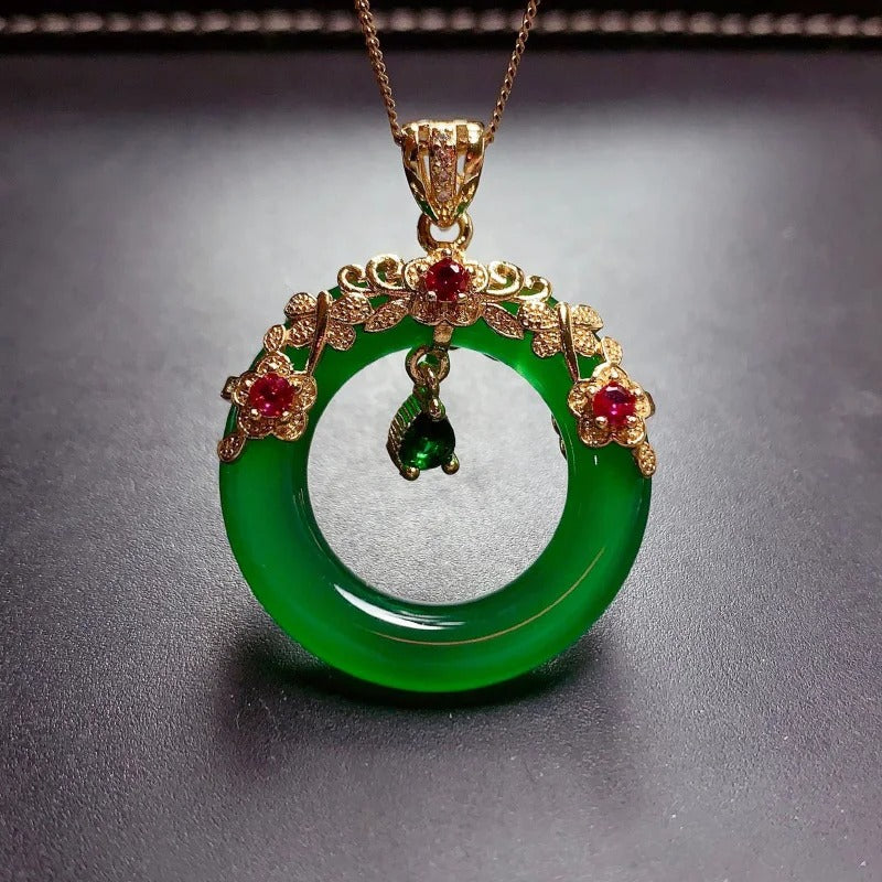 Collier pendentif classique avec anneau floral en cristal vert - Lydieannejewelry