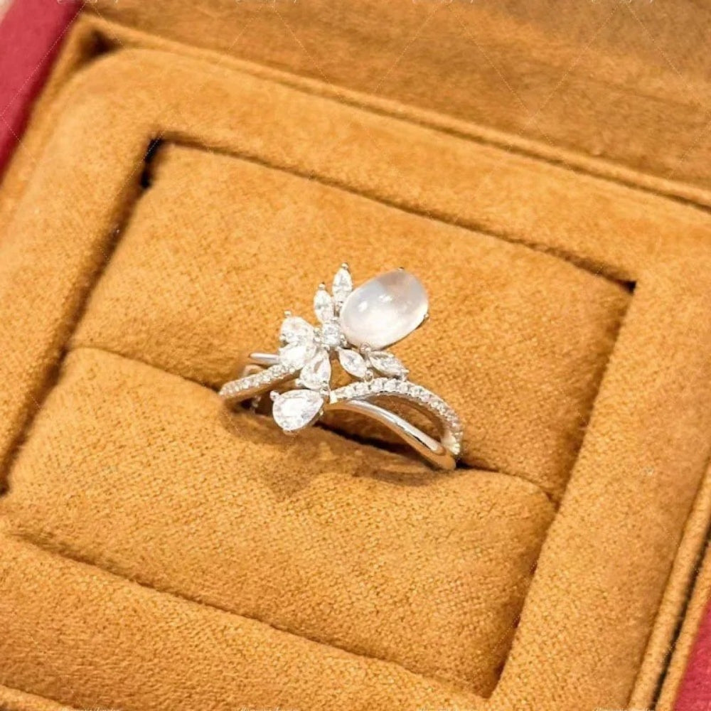 Bague ajustable classique en argent et pierre de lune blanche papillon - Lydieannejewelry