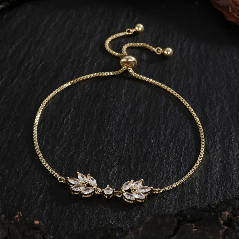 Bracelet ajustable à feuilles florales dorées - Lydieannejewelry