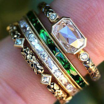 Ensemble de bagues vintage en zircone verte et blanche