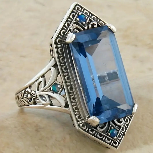 Bague creuse vintage en verre bleu et argent - Lydieannejewelry
