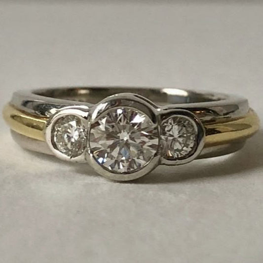 Bague vintage en or et argent fin