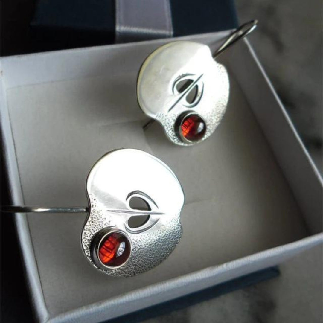 Boucles d'oreilles bohèmes en zircone rouge et argent sterling