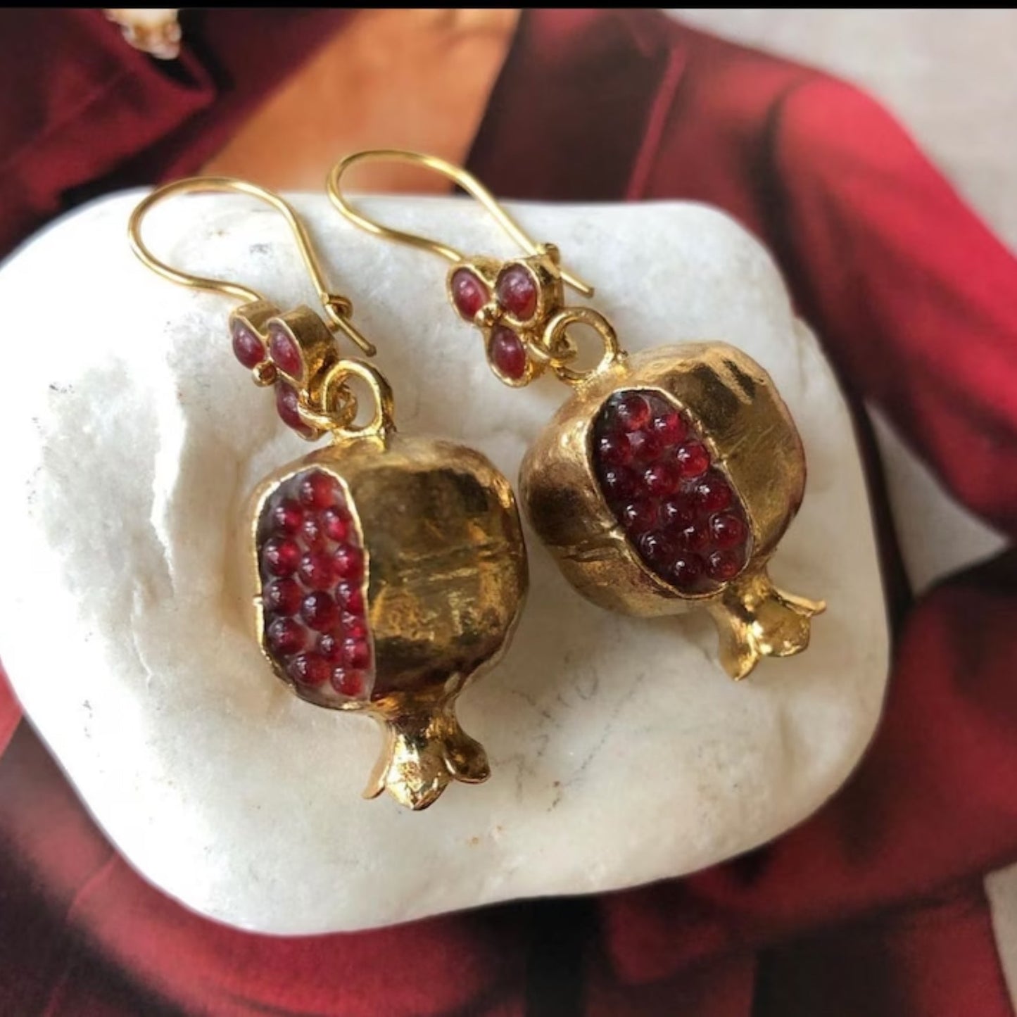 Boucles d'oreilles vintage grenade
