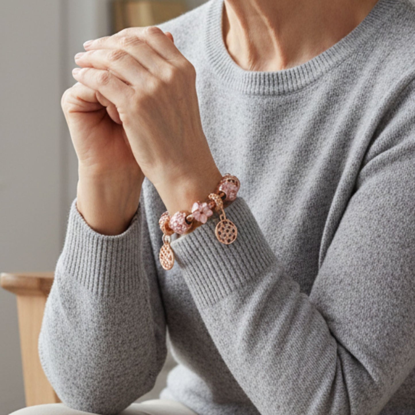 Bracelet géométrique Love en or rose