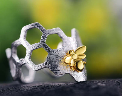 Bague ajustable en plaqué or 18 carats avec motif nid d'abeille