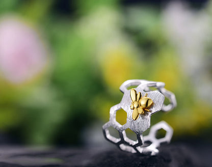 Bague ajustable en plaqué or 18 carats avec motif nid d'abeille