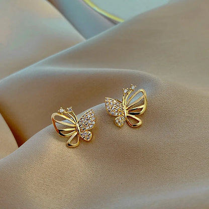 Élégantes boucles d'oreilles papillon en zircon