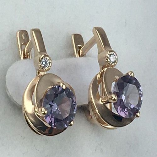 Boucles d'oreilles vintage en zircone violette et or