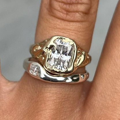 Ensemble de bagues vintage en verre blanc, or et argent