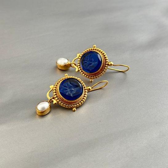 Boucles d'oreilles vintage en or et perles bleues - Lydieannejewelry