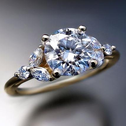 Bague vintage avec zircone - Lydieannejewelry