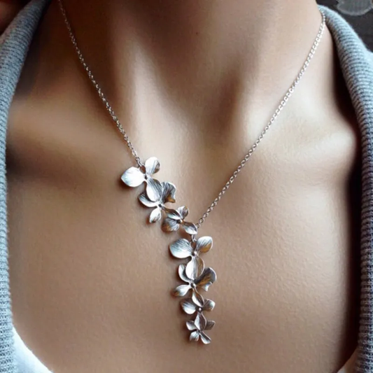 Collier vintage en argent avec fleur - Lydieannejewelry