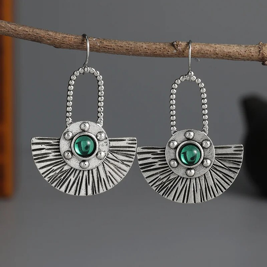 Boucles d'oreilles vintage incrustées de zircone verte
