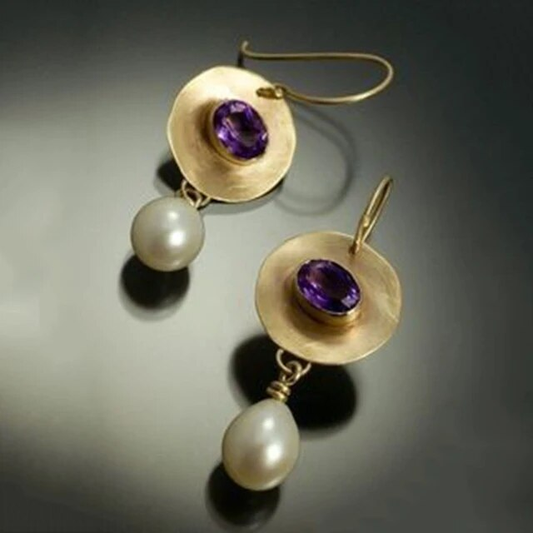 Boucles d'oreilles vintage en zircone violette et perles dorées