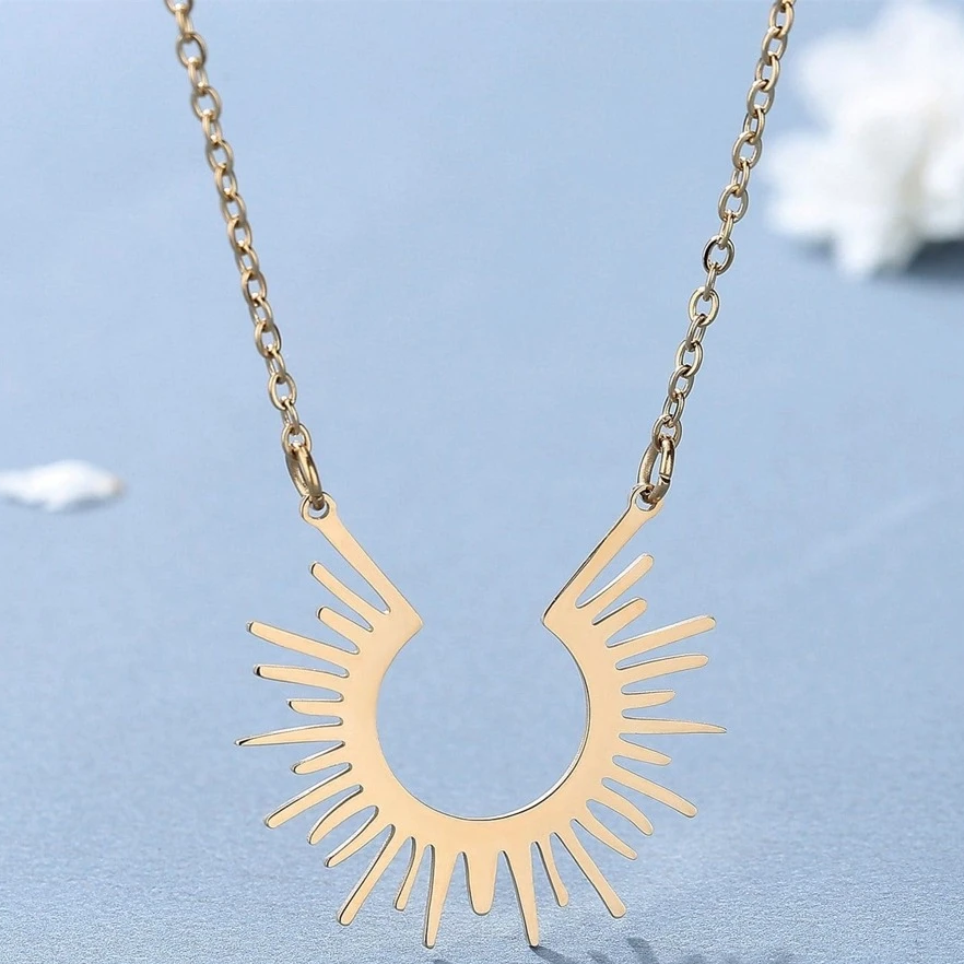 Collier vintage en or solaire