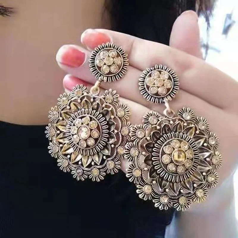 Boucles d'oreilles vintage mandala brillantes
