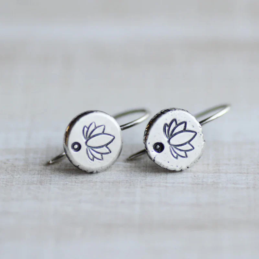 Vintage Small Rounded Silver Earrings-Lydieannejewelry