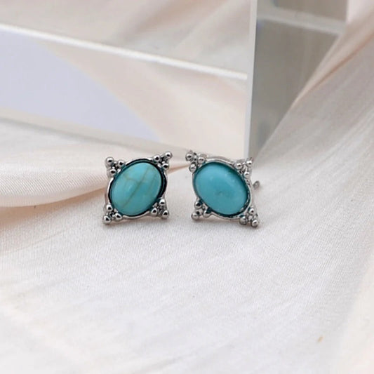 Boucles d'oreilles vintage en argent avec turquoise ovale - Lydieannejewelry