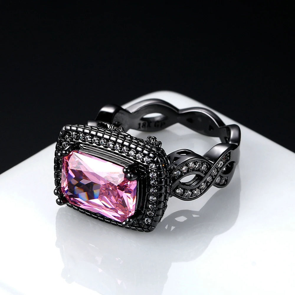 Bague en or noir finement ouvragée avec pierre précieuse rose - Lydieannejewelry