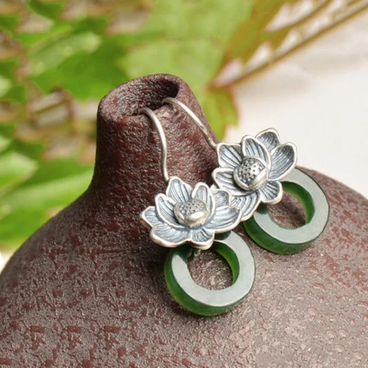 Boucles d'oreilles pendantes classiques en argent et jade vert - Lydieannejewelry