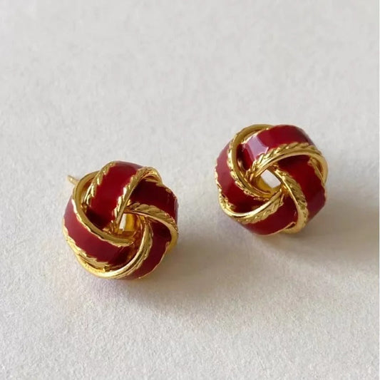 Boucles d'oreilles clous plaquées or avec motif nœud rouge - Lydieannejewelry