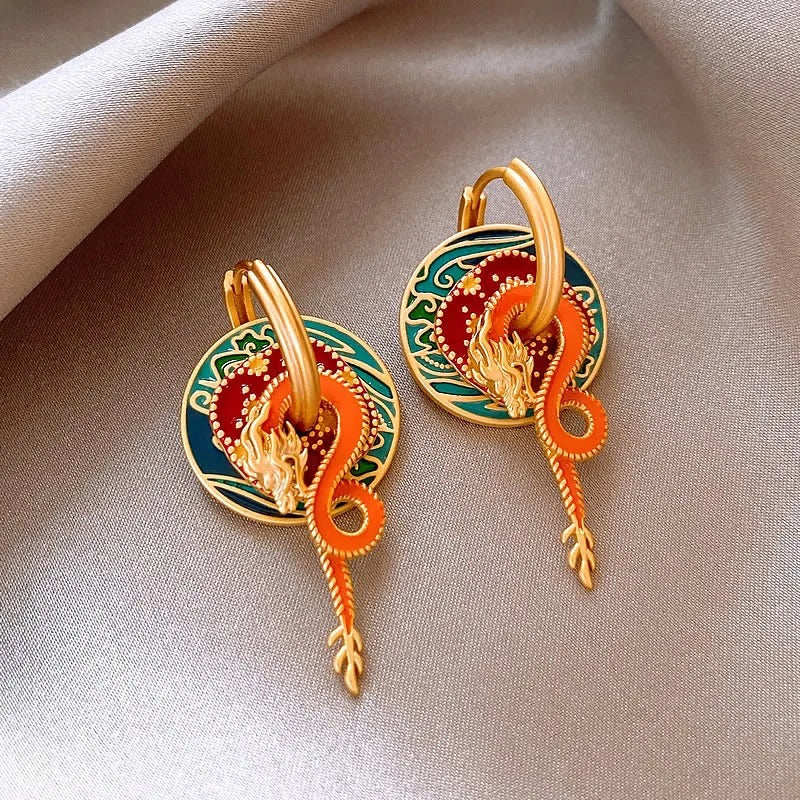 Boucles d'oreilles classiques en or avec motif dragon et flammes colorées - Lydieannejewelry