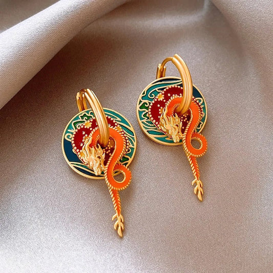 Boucles d'oreilles classiques en or avec motif dragon et flammes colorées - Lydieannejewelry