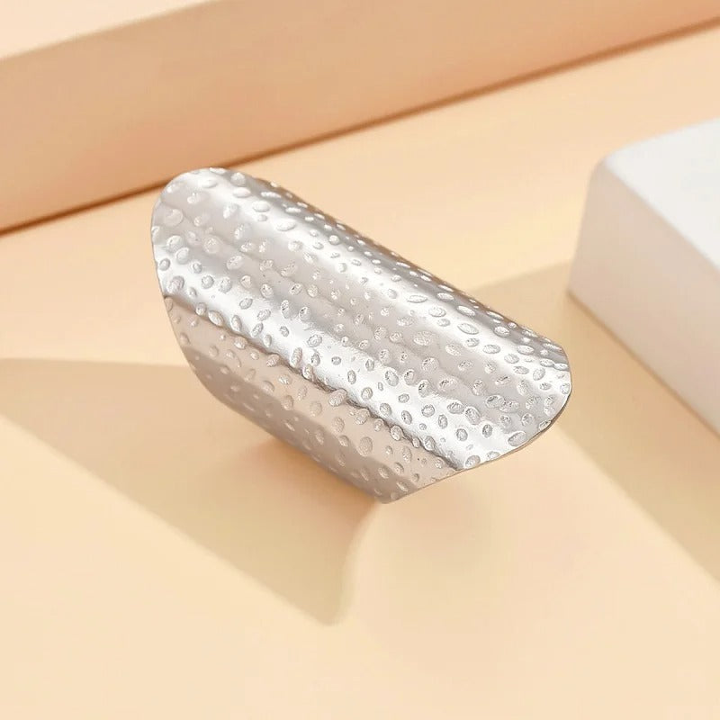 Bague ajustable vintage en argent martelé - Lydieannejewelry