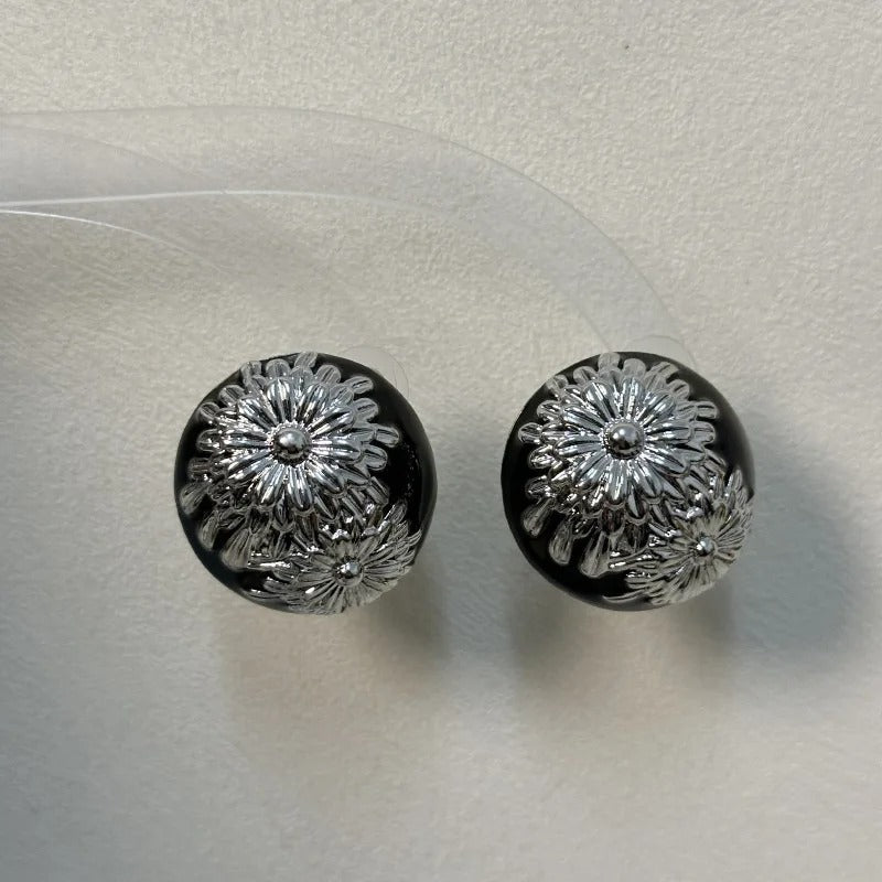 Boucles d'oreilles classiques noires vintage en argent avec motif floral - Lydieannejewelry
