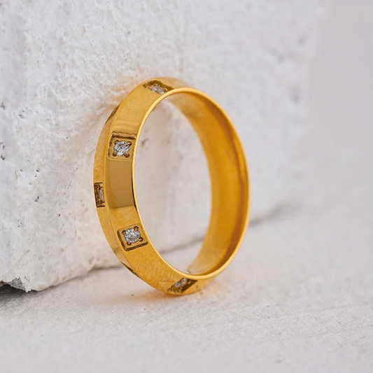 Bague classique en or avec bande en cristal - Lydieannejewelry