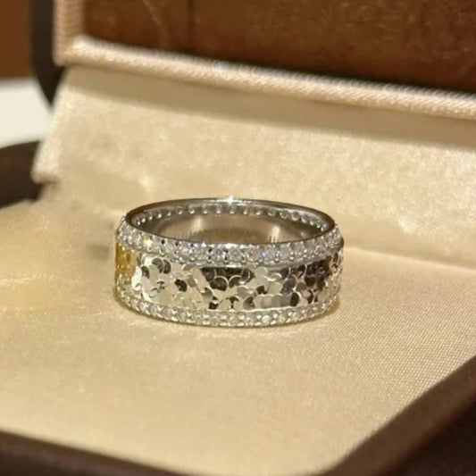 Bague classique en argent et diamants sertis de paillettes « Crushed Ice » - Lydieannejewelry