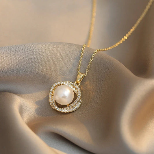 Collier avec pendentif en perle et cercle torsadé en or - Lydieannejewelry