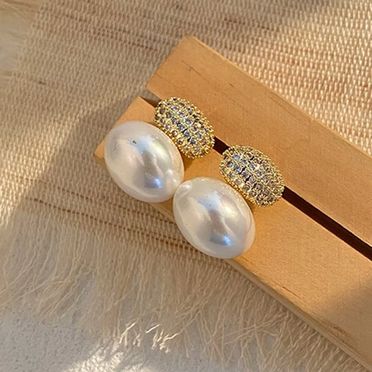 Boucles d'oreilles pendantes ovales en or et perles - Lydieannejewelry