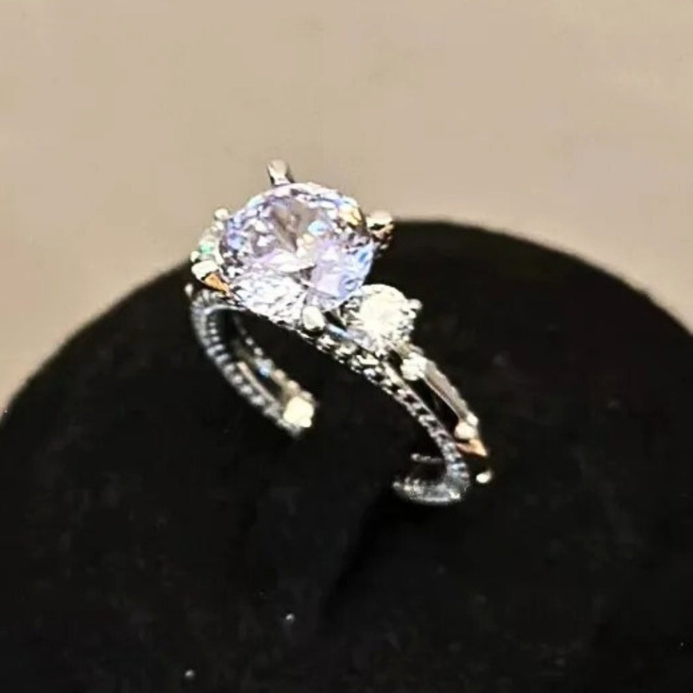 Bague solitaire vintage en argent avec pierre précieuse violette - Lydieannejewelry