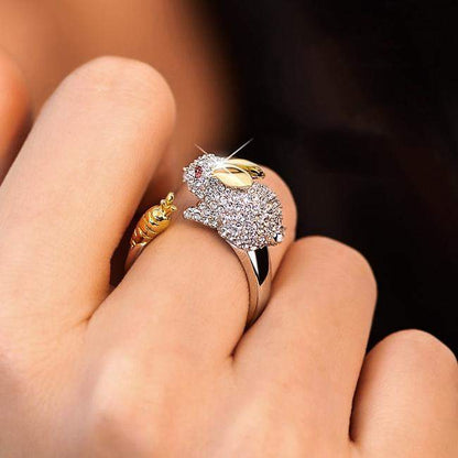 Bague unique ajustable en argent avec lapin et carotte en cristal